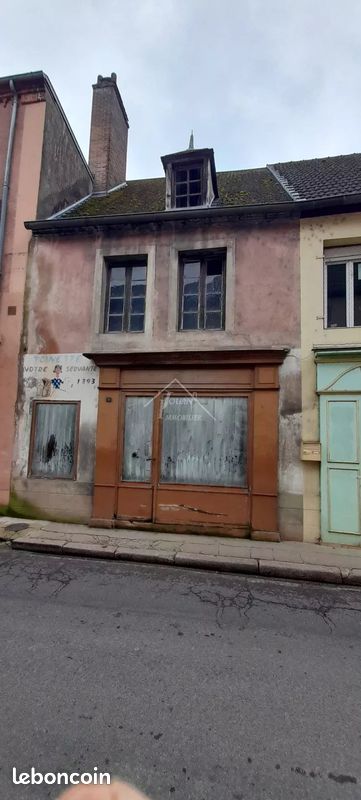 Maison 5 pièces 80 m² · au Donjon · 80 m² · 12 000 €