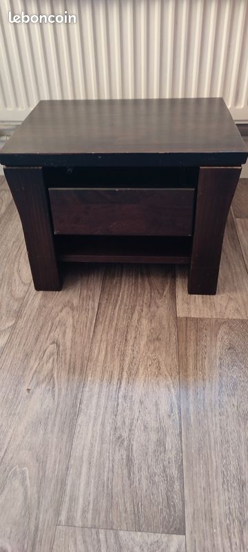 Table de chevet (image 1)