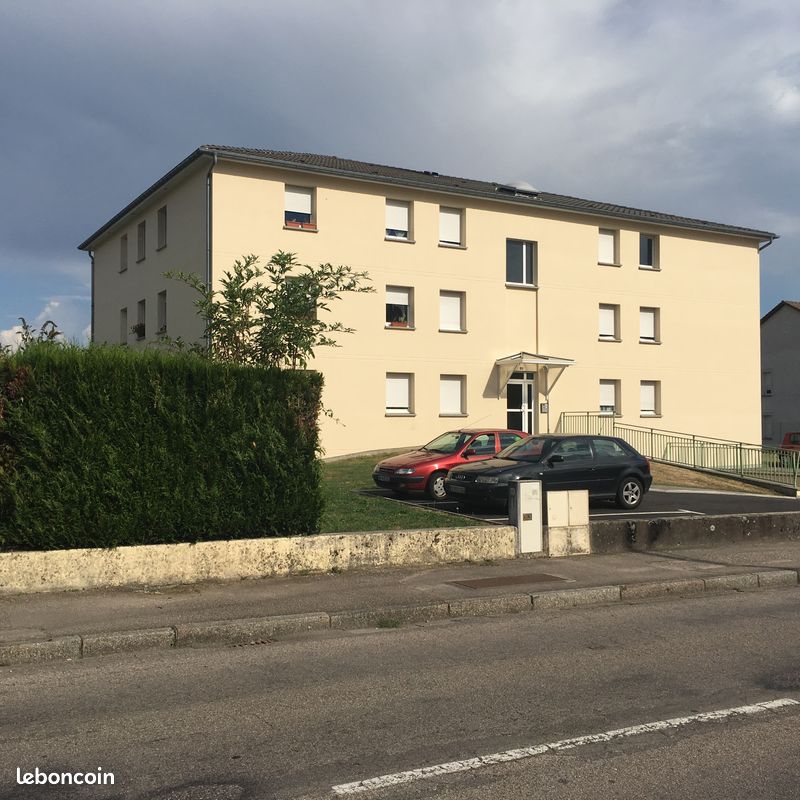 Appartement 3 pièces 84 m² · à Épinal · 84 m² · 670 €