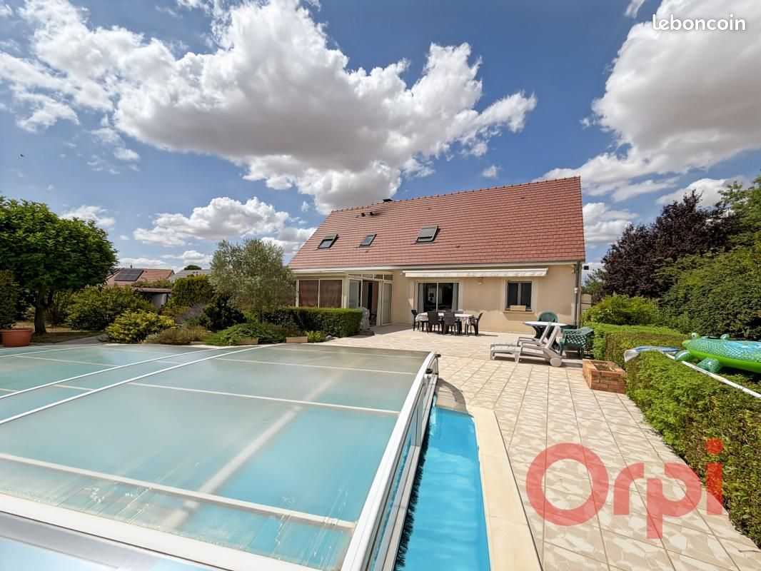 Maison 5 pièces 172 m² · à Arçay · 172 m² · 314 500 €