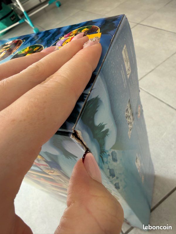 Boîte lego spécial employé neuf (image 8)