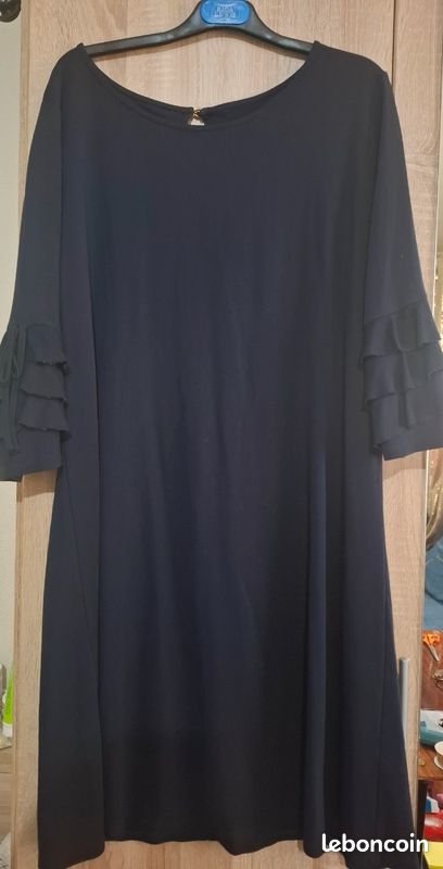 Robe Lauren (image 1)