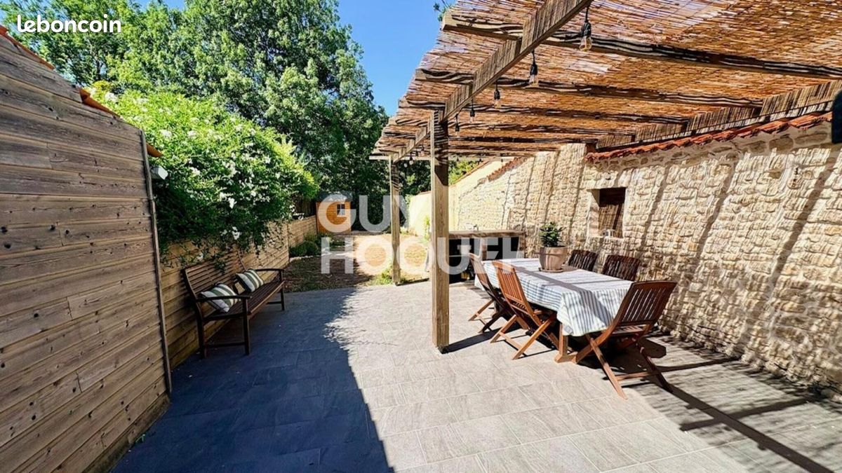 Maison 6 pièces 113 m² · à La Jarne · 113 m² · 379 500 €