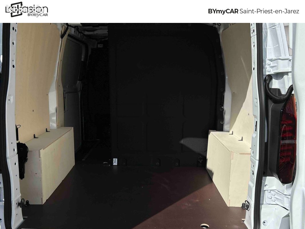 Volkswagen utilitaires transporter procab cloison l l1h1 2.0 tdi 150 bva8 business (image 16)