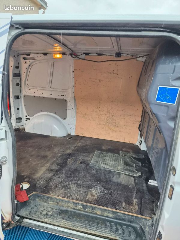 Mercedes vito 109 cdi mixto compact e6 2017 (image 16)