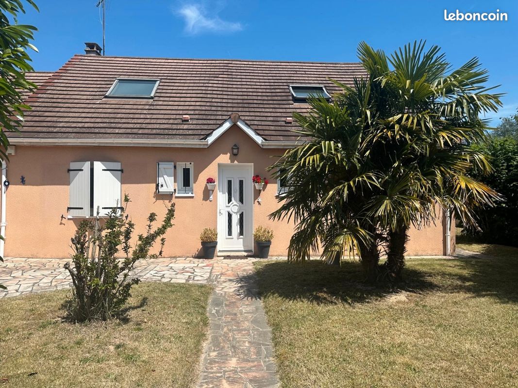 Maison 7 pièces 141 m² · à Chevannes · 141 m² · 399 000 €