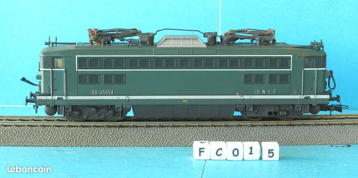 Locomotive électrique HO Lima BB 8596 SNCF Livrée Béton – Analogique, Neuve
