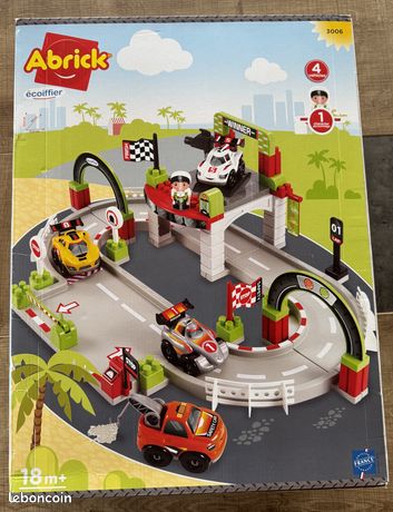 Ecoiffier Abrick Circuit Grand Prix - Abrick pas cher Ecoiffier Abrick Circuit Grand Prix - Abrick pas cher