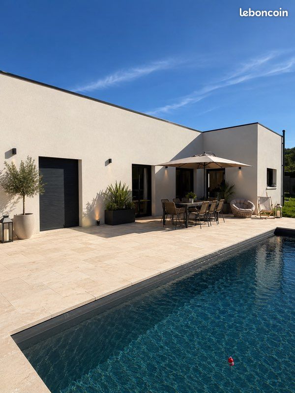 Maison 5 pièces 136 m² · à Sainte-Colombe-en-Bruilhois · 136 m² · 335 000 €