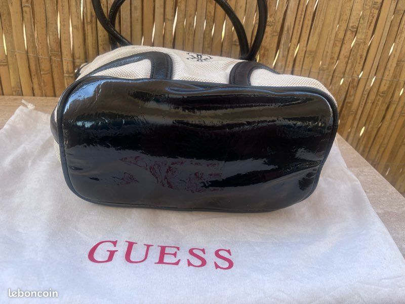 🧙🏼‍♀️Sac Guess neuf (image 4)
