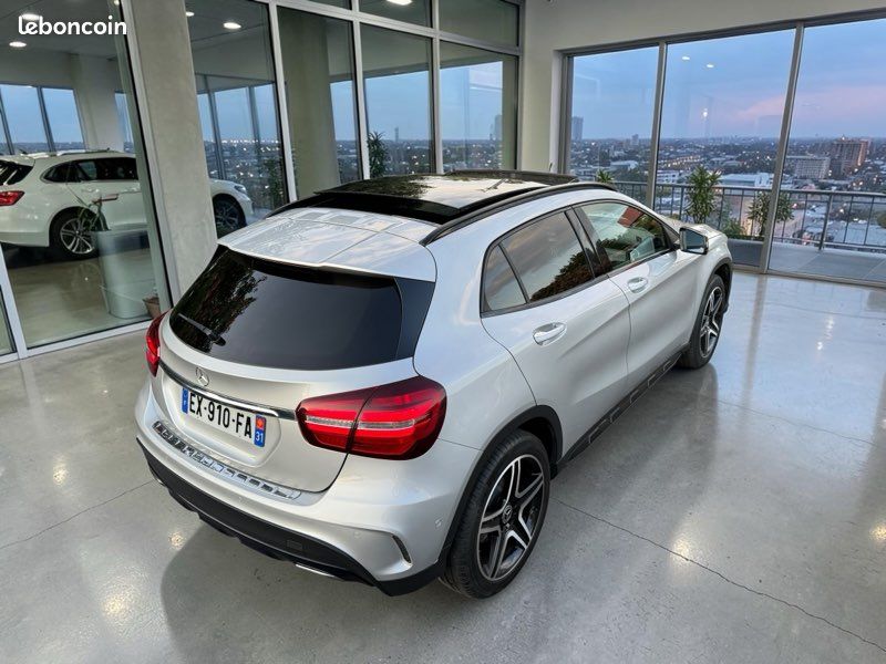 MERCEDES GLA 220 d 7-G DCT 4-Matic Fascination 177 ch AMG line (image 4)