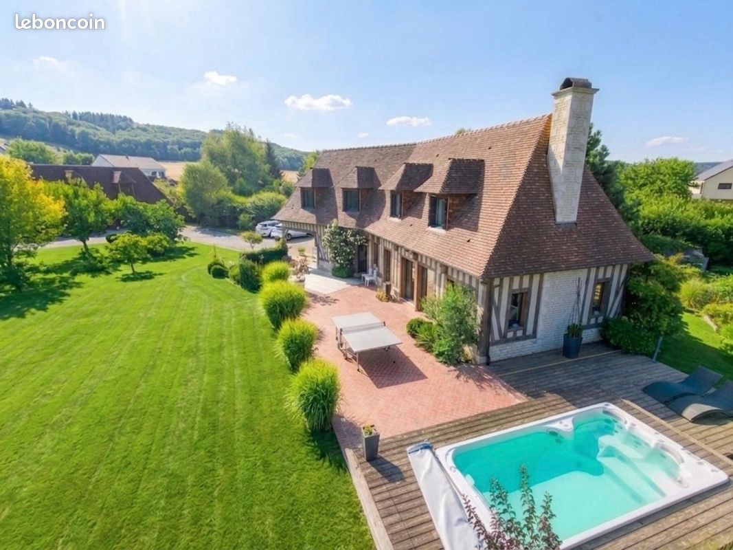 Maison 6 pièces 151 m² · à Brosville · 151 m² · 525 000 €