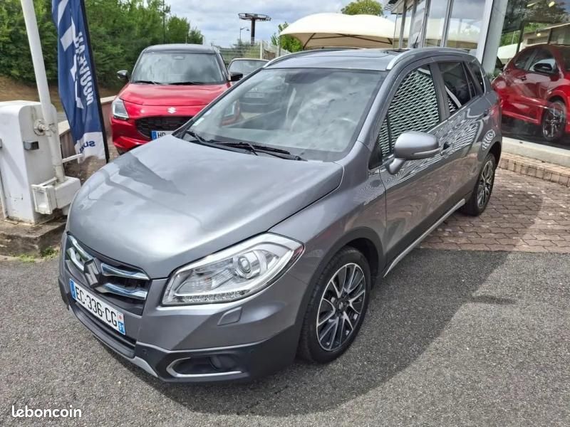 Suzuki SX4 S-Cross 1.6 VVT Style Auto AllGrip (CVT) (image 1)