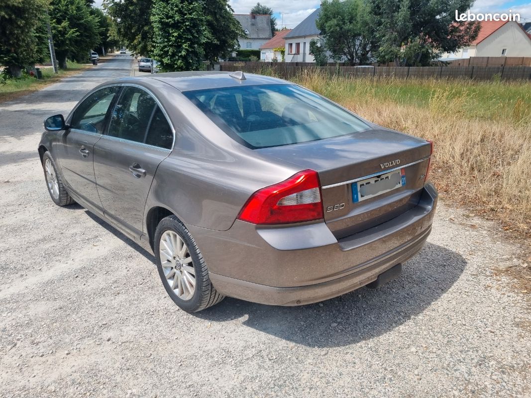 Volvo s80 2.4d 163ch summum (image 2)
