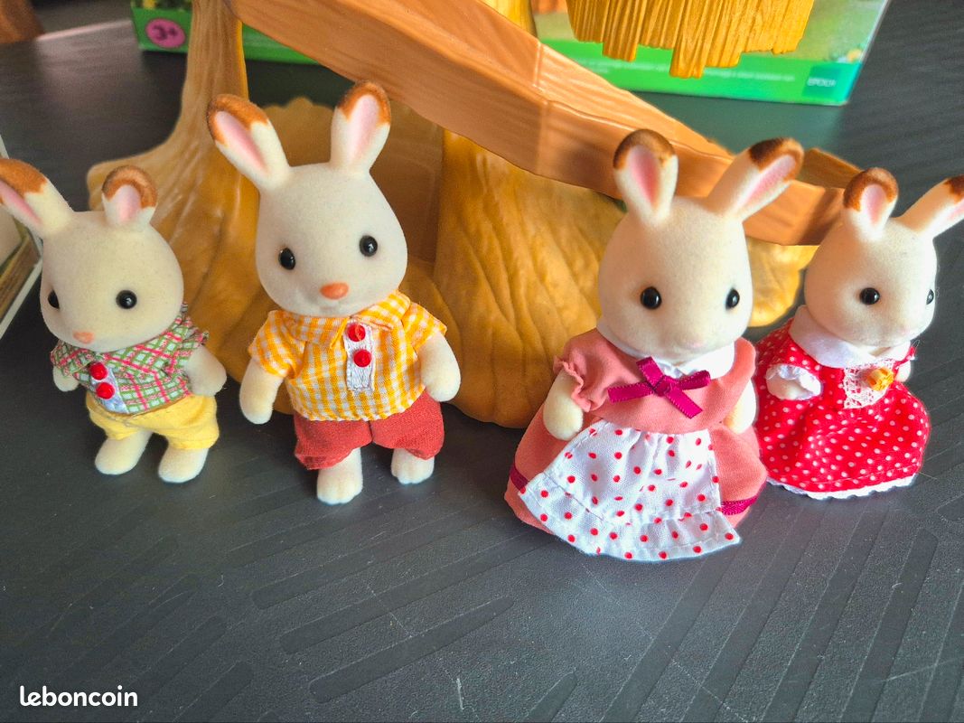 La cabane dans les arbres avec la famille lapin chocolat Sylvanian Families (image 3)