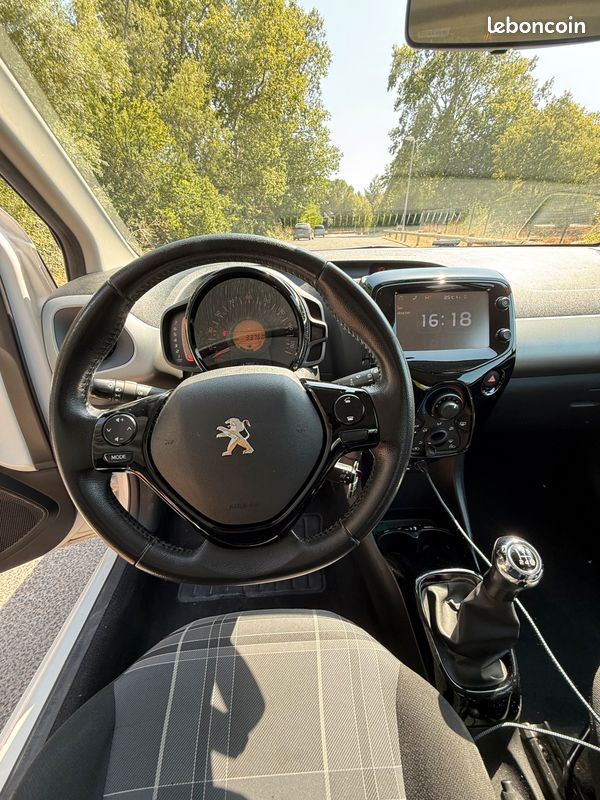 Peugeot 108 Allure – Seulement 34 000 km – CT vierge – Très bon état (image 14)