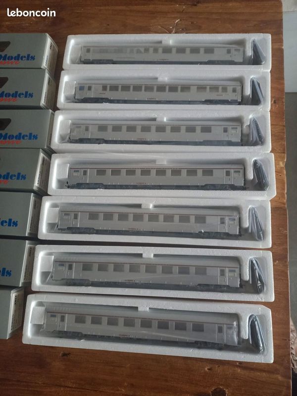 7 voitures inox Mistral 69 HO SNCF de LS Models strictement neuves (image 3)