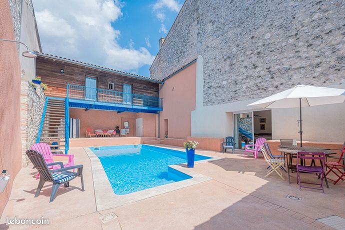 Maison 9 pièces 329 m²
