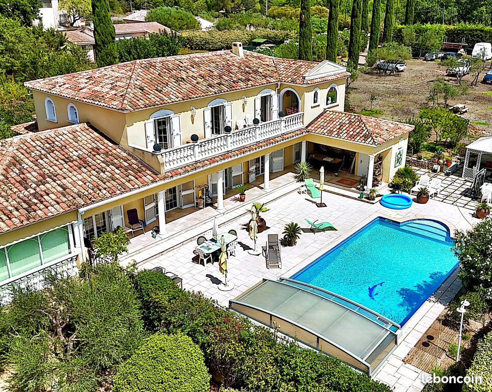 Maison 6 pièces 243 m² · à Trans-en-Provence · 243 m² · 1 800 000 €