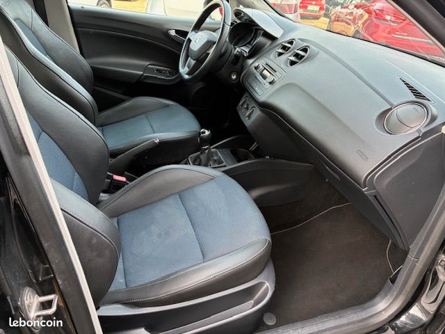 Seat ibiza 1.2 60 chevaux I-TECH , garantie national (image 5)
