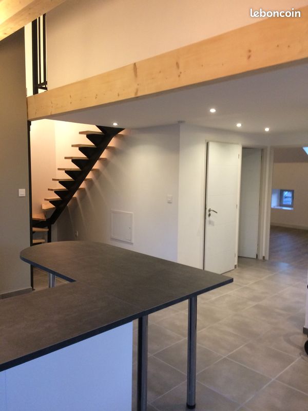 Appartement 3 pièces 76 m² · à Crémieu · 76 m² · 900 €