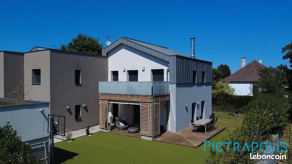 Maison 6 pièces 179 m² · à Prévessin-Moëns · 179 m² · 1 095 000 €