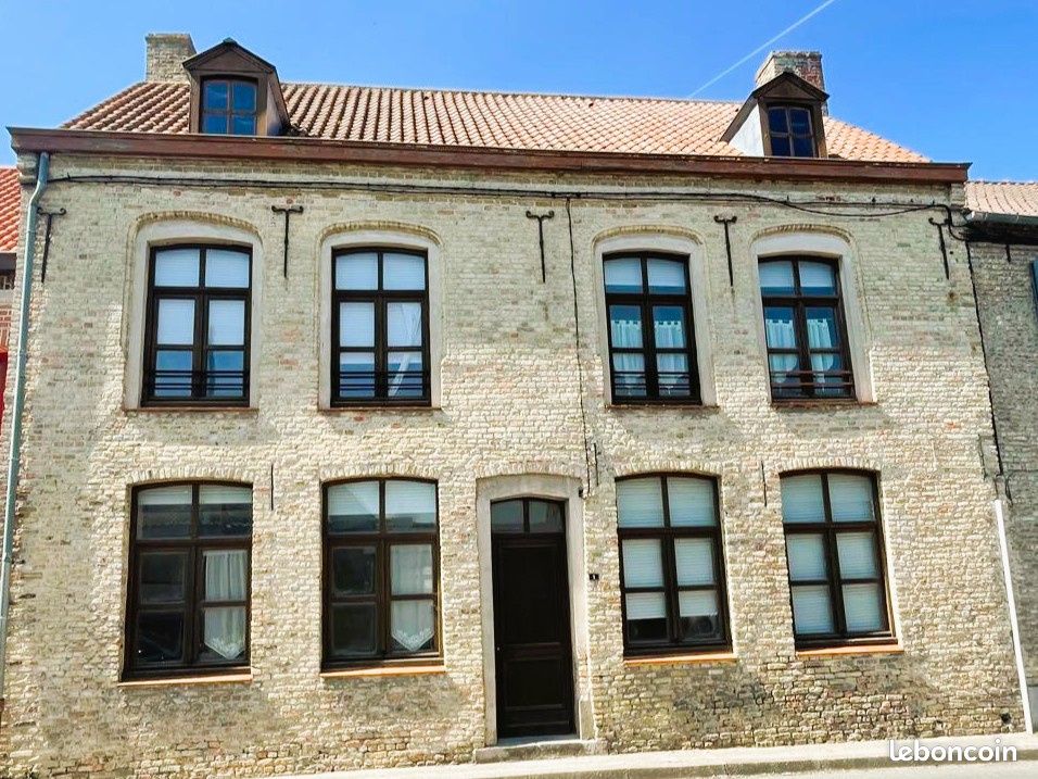 Maison 5 pièces 182 m² · à Hondschoote · 182 m² · 188 000 €