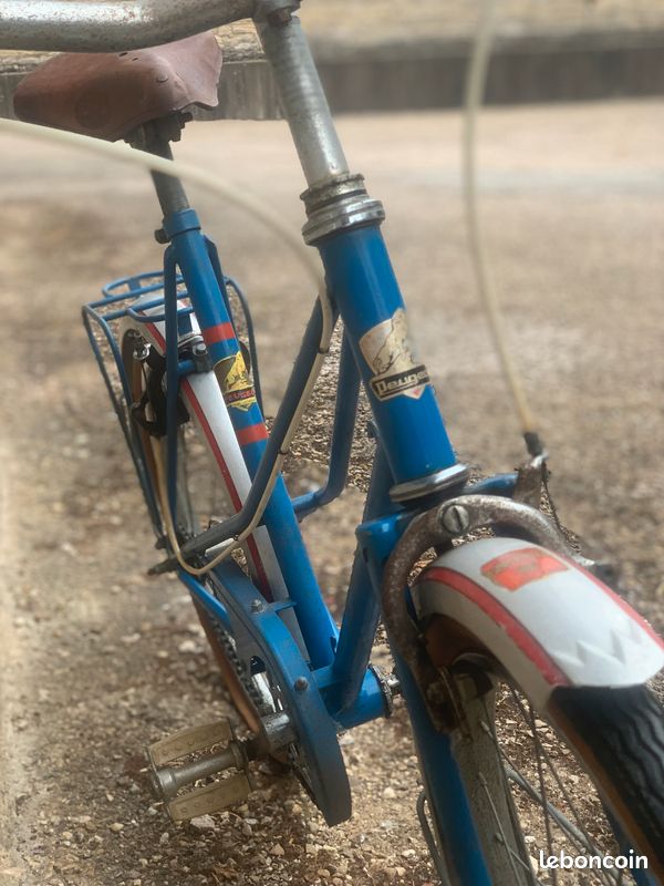 Vélo peugeot 1940/50 cadre rubis ancien à Civrac De Blaye Clasf sports