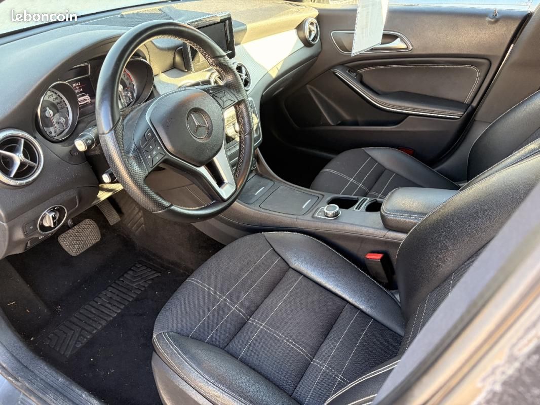 Mercedes Classe CLA 180 Sensation 7-G DCT Automatique (image 6)