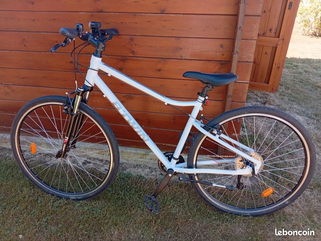 Vélo VTC (image 1)