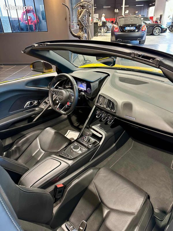 Audi r8 v10+ spyder 610 cv (image 10)