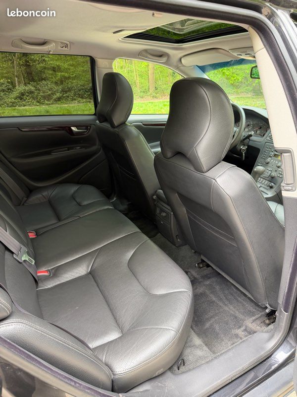 Volvo V70 II D5 163ch Summum BVA 177.000km d’origine (image 5)