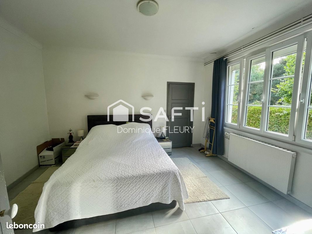 Propriété 8 pièces 252 m² (image 6)