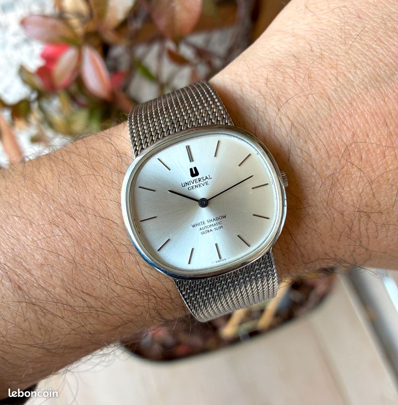 Montre Universal Genève White Shadow Ellipse Automatic Microtor