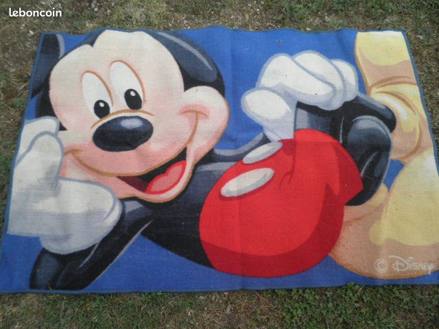 Tapis Disney Mickey grande dimensions BE (image 1)