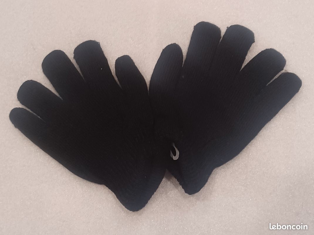 Gants noirs (image 1)