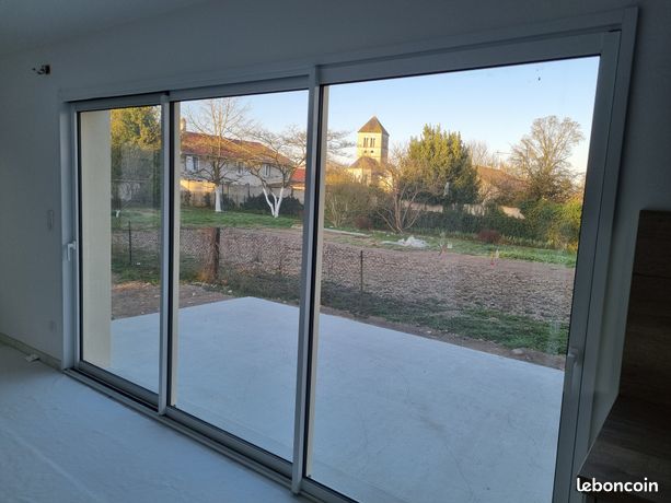 Maison neuve 100 m² courtisols centre