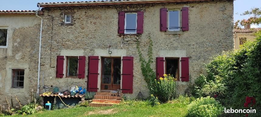 Maison 3 pièces 90 m² · à Arvigna · 90 m² · 745 €