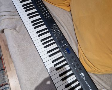 Vente Miditech Midistart Music 49 (Bavière) - Audiofanzine