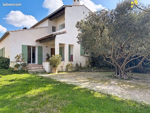 Maison 7 pièces 144 m²