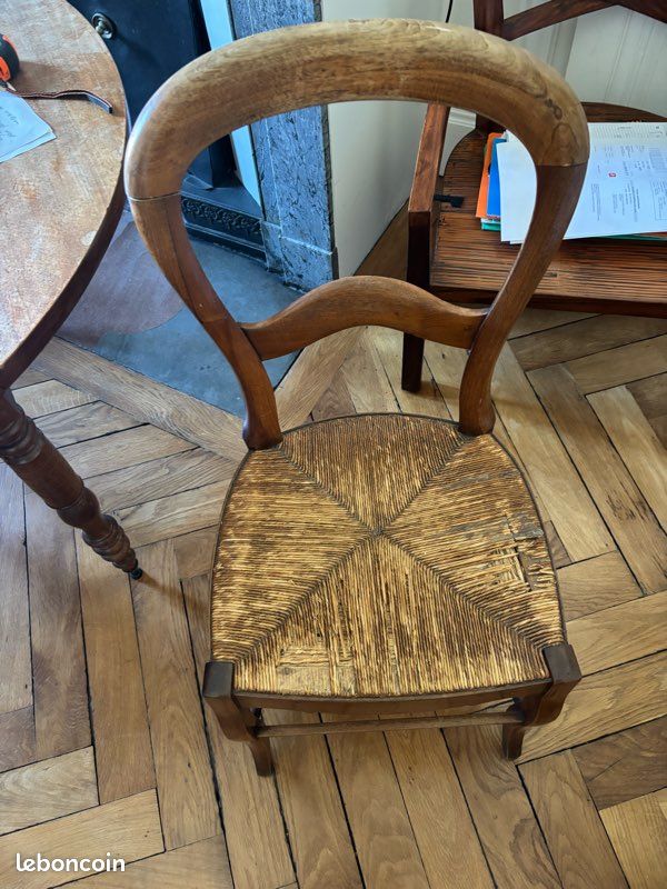 Table à volets diam 110 en noyer + 2 chaises en noyer (image 12)