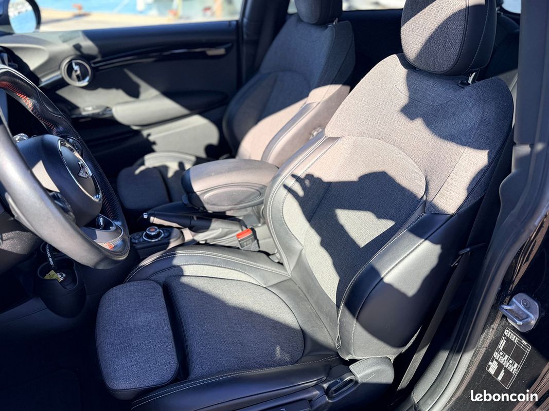 MINI III (F56) 2.0 COOPER S 210ch JCW EDITION 3P BVA6 Garantie 12 Mois (image 8)