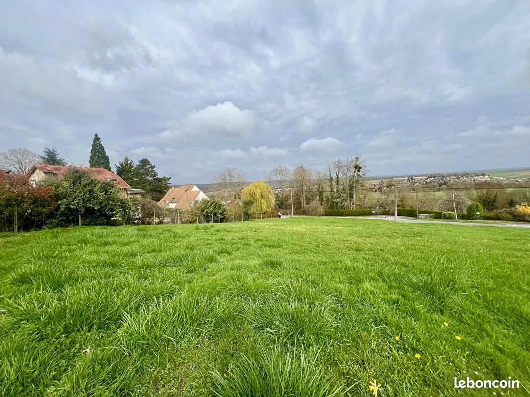 Terrain 1388 m² · à Saint-Jean-les-Deux-Jumeaux · 1 388 m² · 169 000 €