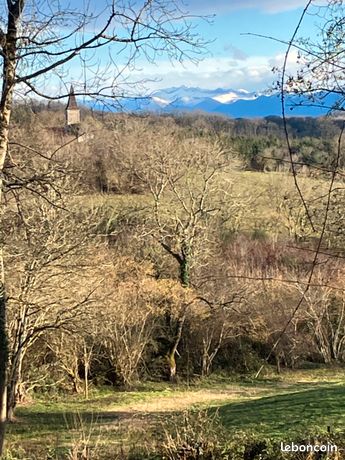 Joli terrain constructible calme avec vue