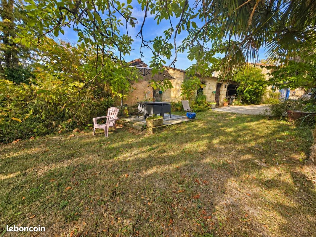 Maison 7 pièces 157 m² · à Plassac · 157 m² · 237 000 €