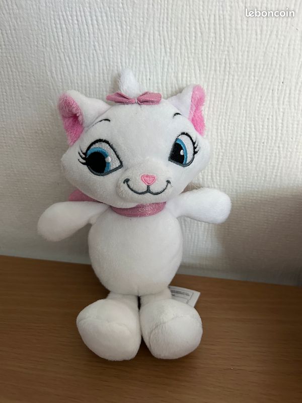 Petite peluche marie (image 1)