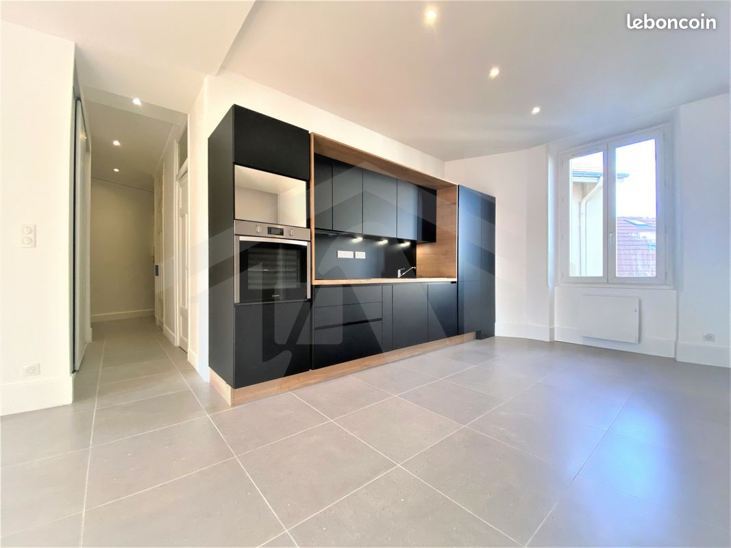 Appartement 3 pièces 87 m² · à Grenoble · 87 m² · 1 199 €/mois