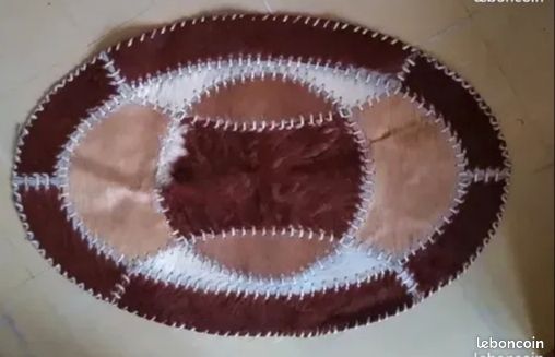 Tapis en peau comme neuf (image 1)