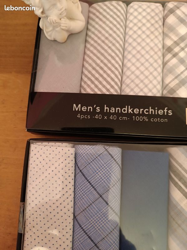 Lot 8 mouchoirs coton homme neuf couleurs assortis - Linge de maison Lot 8 mouchoirs coton homme neuf couleurs assortis - Linge de maison