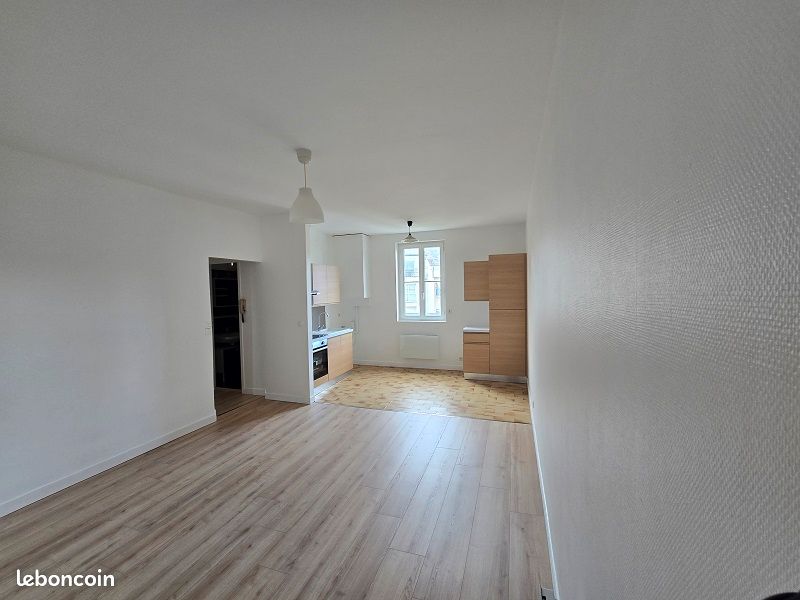 Appartement 3 pièces 56 m² · à Nantes · 55,5 m² · 825 €